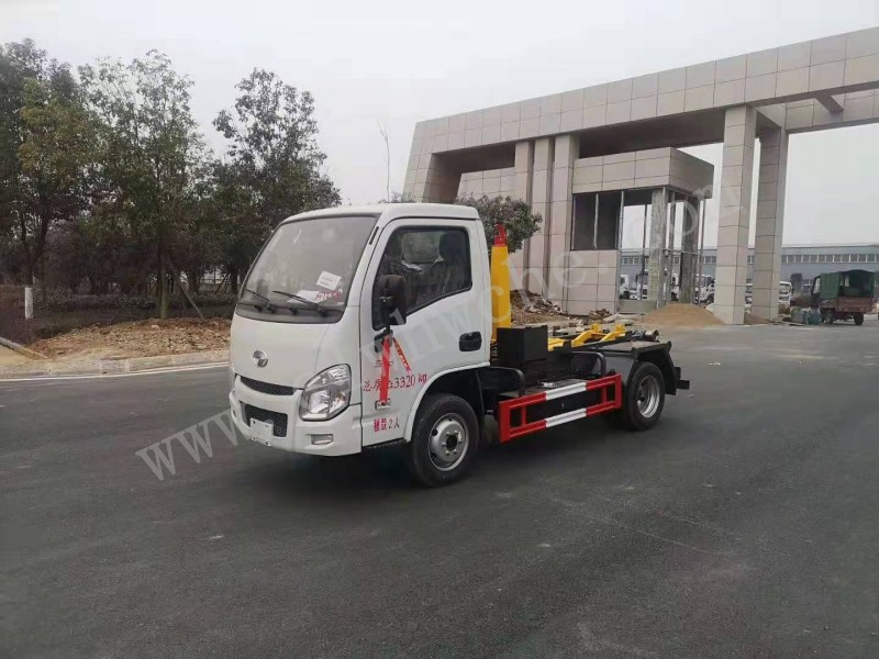 3-4方勾臂垃圾車價格 躍進小福星勾臂垃圾車報價 藍牌后雙輪勾臂垃圾車廠家