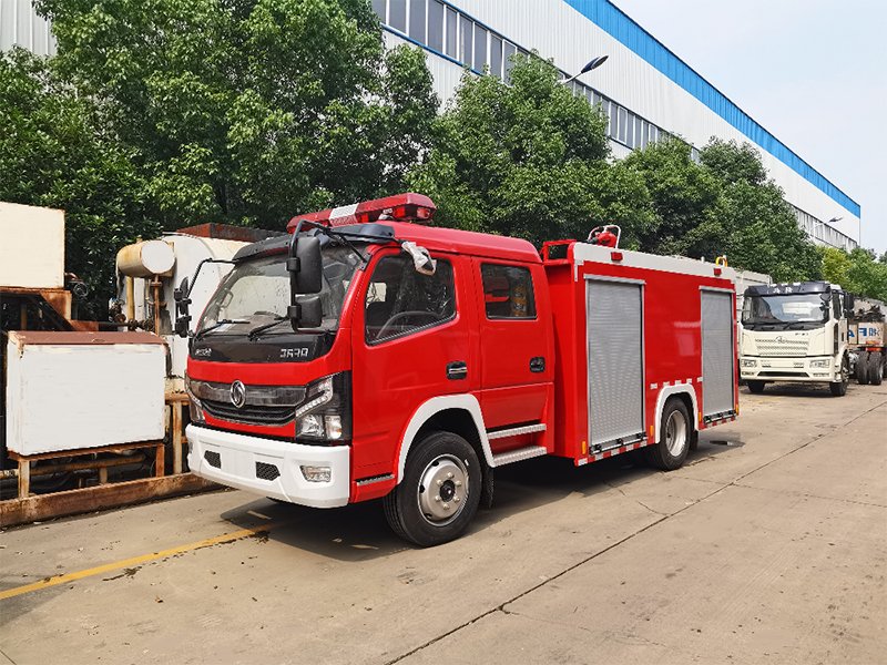 東風4噸消防灑水車